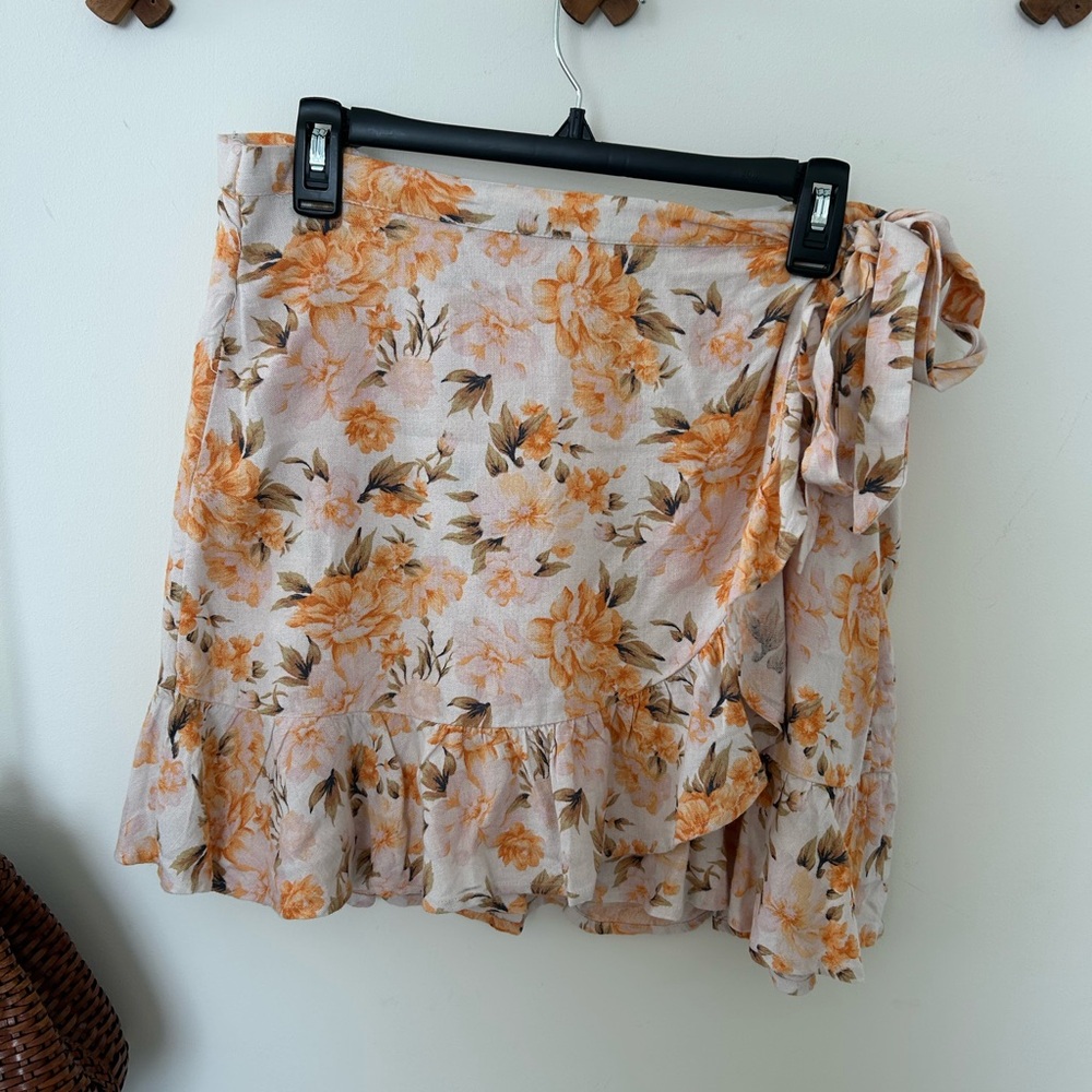 American Eagle Outfitters Asymmetrical Floral Skirt in Orange and Cream